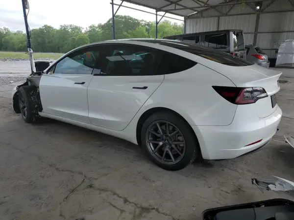 5YJ3E1EA1PF543214 2023 TESLA MODEL 3 - Image 2