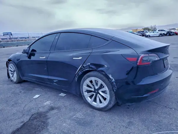 5YJ3E1EA1PF543343 2023 TESLA MODEL 3 - Image 2