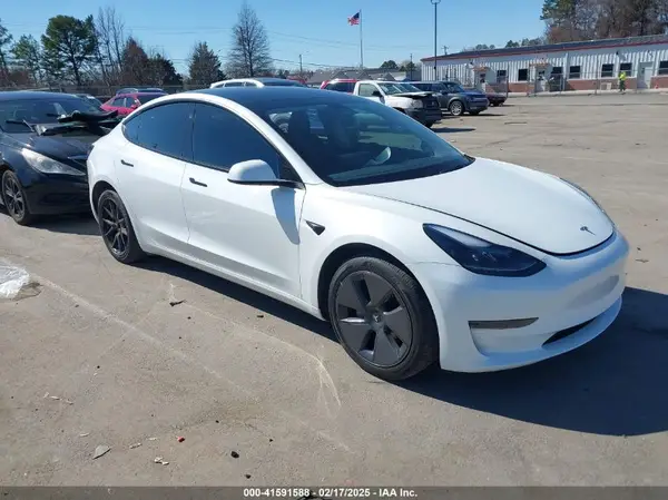 5YJ3E1EA1PF545223 2023 TESLA MODEL 3 - Image 1