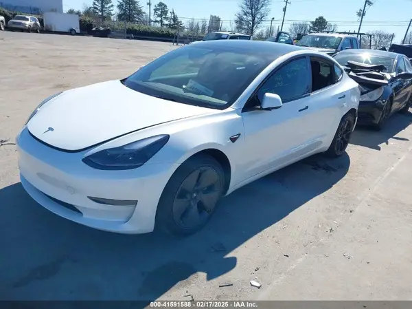 5YJ3E1EA1PF545223 2023 TESLA MODEL 3 - Image 2
