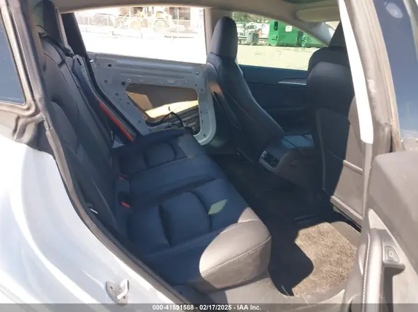 5YJ3E1EA1PF545223 2023 TESLA MODEL 3 - Image 8
