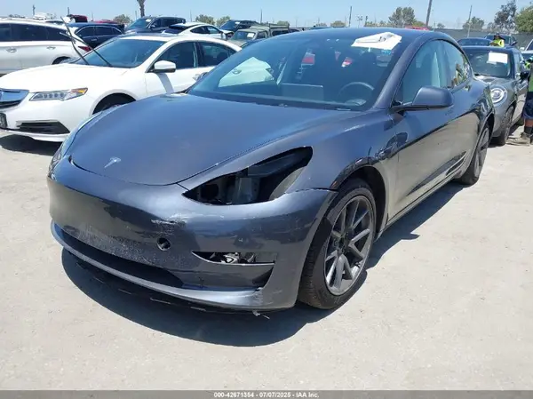 5YJ3E1EA1PF545402 2023 TESLA MODEL 3 - Image 2