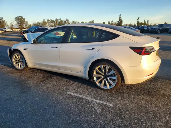 5YJ3E1EA1PF546243 2023 TESLA MODEL 3 - Image 2