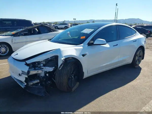5YJ3E1EA1PF549725 2023 TESLA MODEL 3 - Image 2