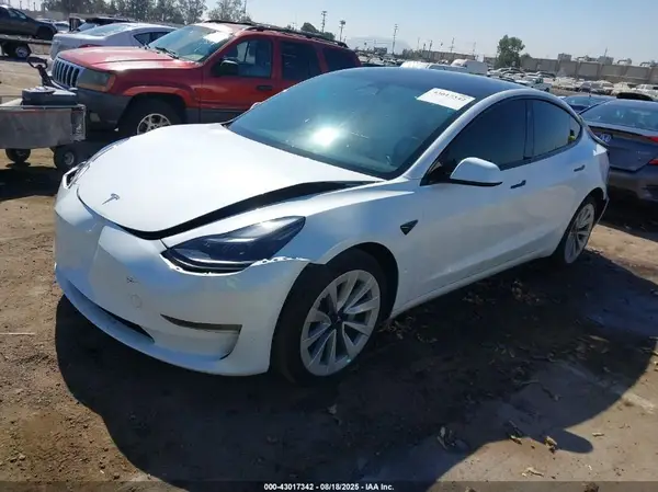 5YJ3E1EA1PF553404 2023 TESLA MODEL 3 - Image 2