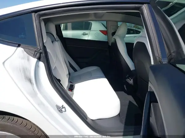 5YJ3E1EA1PF553404 2023 TESLA MODEL 3 - Image 8