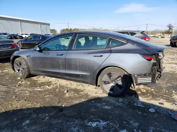 5YJ3E1EA1PF556769 2023 TESLA MODEL 3 - Image 2