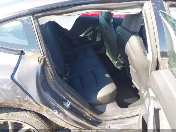 5YJ3E1EA1PF557257 2023 TESLA MODEL 3 - Image 8
