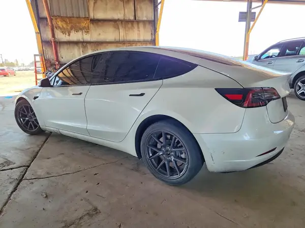 5YJ3E1EA1PF563382 2023 TESLA MODEL 3 - Image 2