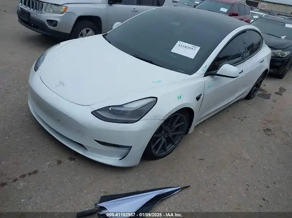 5YJ3E1EA1PF567383 2023 TESLA MODEL 3 - Image 2