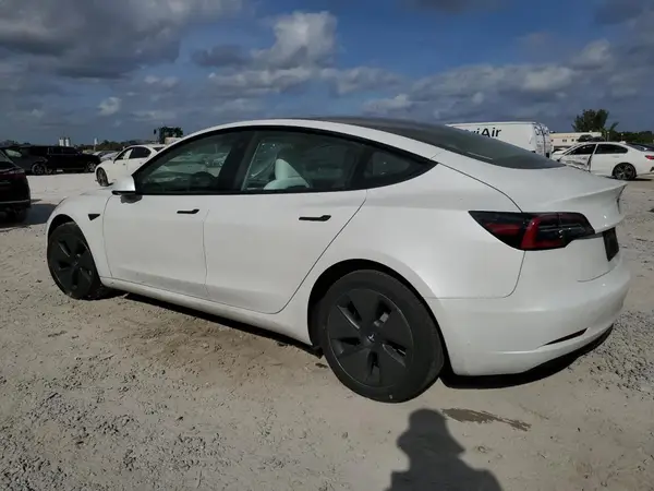 5YJ3E1EA1PF567917 2023 TESLA MODEL 3 - Image 2