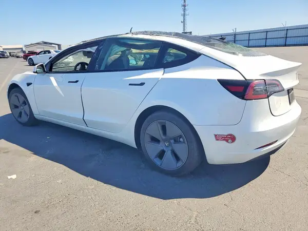 5YJ3E1EA1PF572194 2023 TESLA MODEL 3 - Image 2