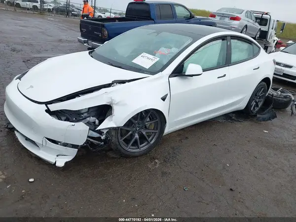 5YJ3E1EA1PF572874 2023 TESLA MODEL 3 - Image 2
