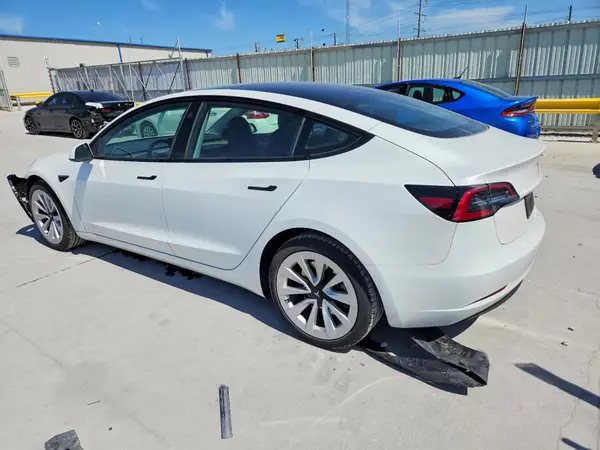 5YJ3E1EA1PF573202 2023 TESLA MODEL 3 - Image 2
