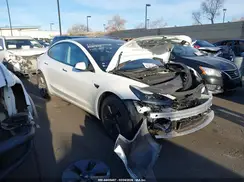 5YJ3E1EA1PF575869 2023 TESLA MODEL 3