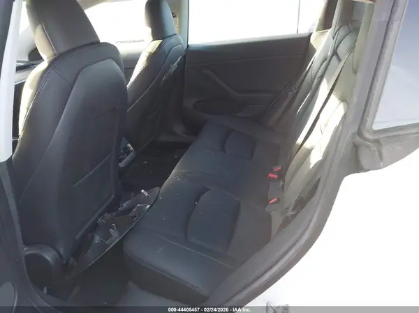 5YJ3E1EA1PF575869 2023 TESLA MODEL 3 - Image 8