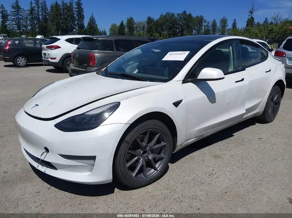 5YJ3E1EA1PF576312 2023 TESLA MODEL 3 - Image 2