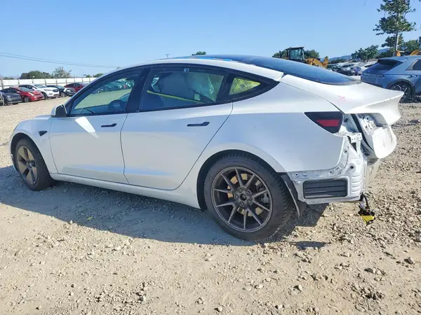 5YJ3E1EA1PF577704 2023 TESLA MODEL 3 - Image 2