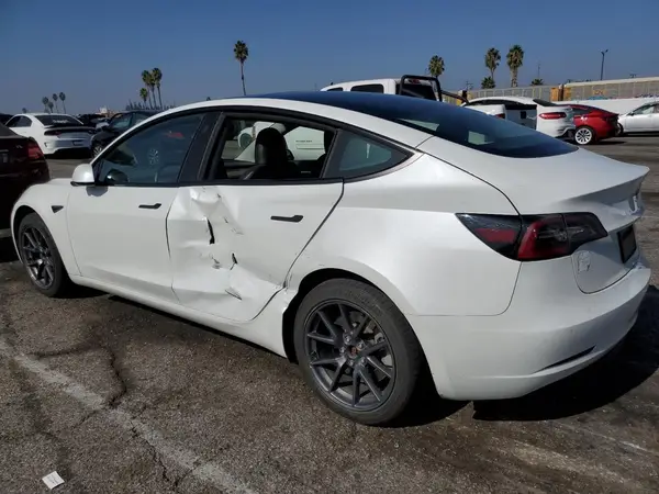 5YJ3E1EA1PF579016 2023 TESLA MODEL 3 - Image 2
