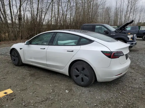 5YJ3E1EA1PF579727 2023 TESLA MODEL 3 - Image 2