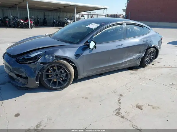 5YJ3E1EA1PF582398 2023 TESLA MODEL 3 - Image 2