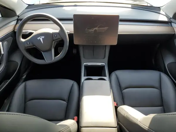 5YJ3E1EA1PF587181 2023 TESLA MODEL 3 - Image 8