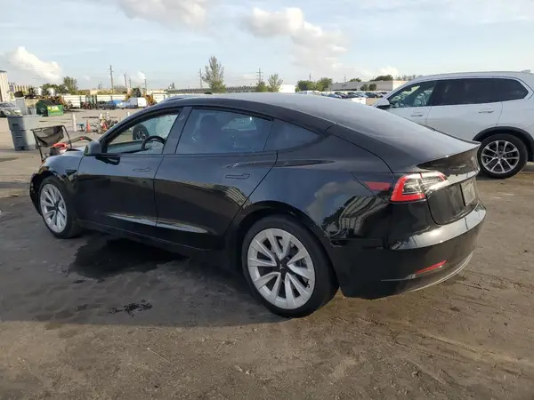 5YJ3E1EA1PF595569 2023 TESLA MODEL 3 - Image 2