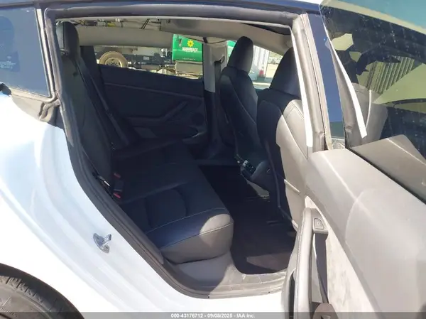 5YJ3E1EA1PF598505 2023 TESLA MODEL 3 - Image 8