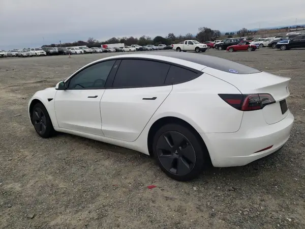 5YJ3E1EA1PF602164 2023 TESLA MODEL 3 - Image 2