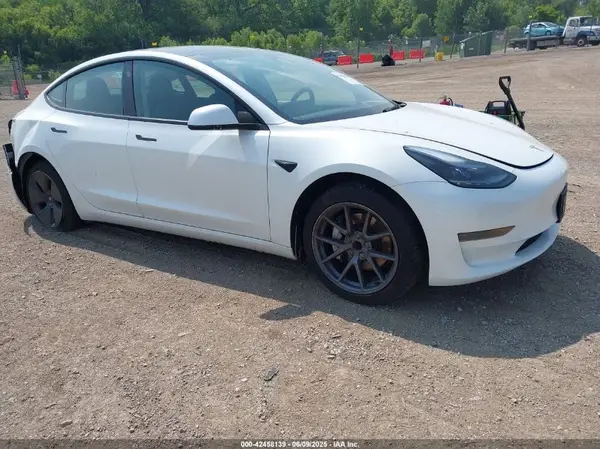 5YJ3E1EA1PF602729 2023 TESLA MODEL 3 - Image 1