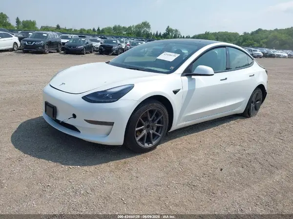 5YJ3E1EA1PF602729 2023 TESLA MODEL 3 - Image 2