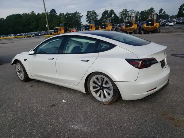 5YJ3E1EA1PF604223 2023 TESLA MODEL 3 - Image 2