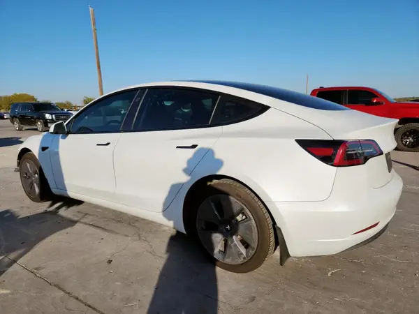 5YJ3E1EA1PF604609 2023 TESLA MODEL 3 - Image 2