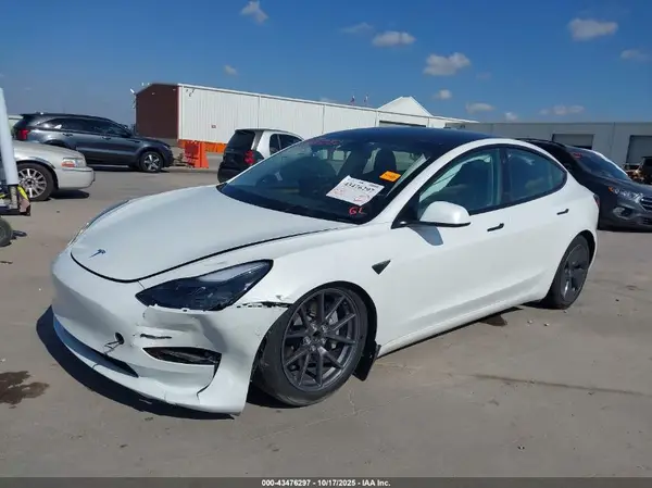 5YJ3E1EA1PF606036 2023 TESLA MODEL 3 - Image 2