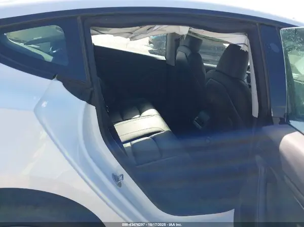 5YJ3E1EA1PF606036 2023 TESLA MODEL 3 - Image 8