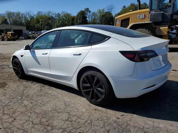 5YJ3E1EA1PF606277 2023 TESLA MODEL 3 - Image 2