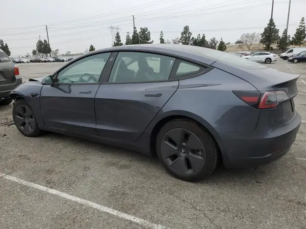 5YJ3E1EA1PF613312 2023 TESLA MODEL 3 - Image 2