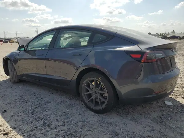 5YJ3E1EA1PF615075 2023 TESLA MODEL 3 - Image 2