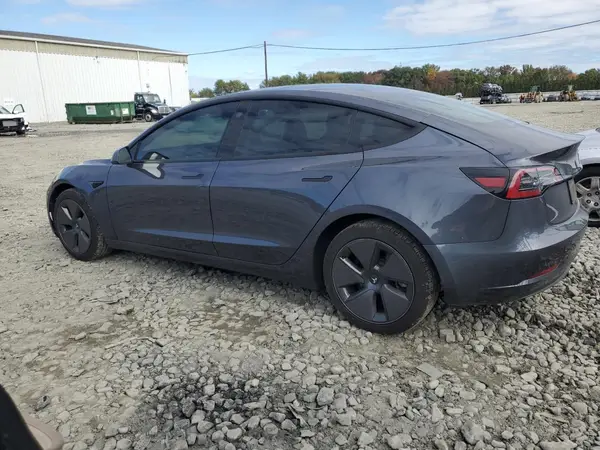 5YJ3E1EA1PF622964 2023 TESLA MODEL 3 - Image 2