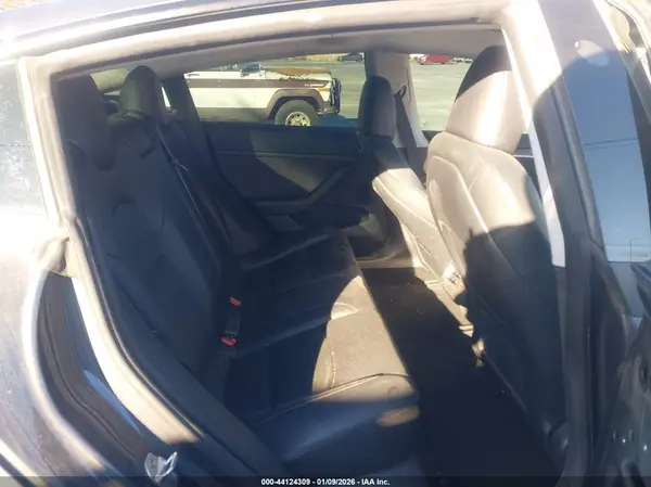 5YJ3E1EA1PF624598 2023 TESLA MODEL 3 - Image 8