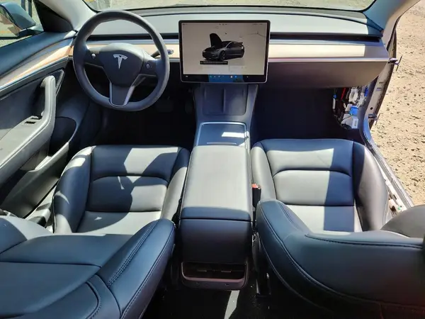 5YJ3E1EA1PF624696 2023 TESLA MODEL 3 - Image 8