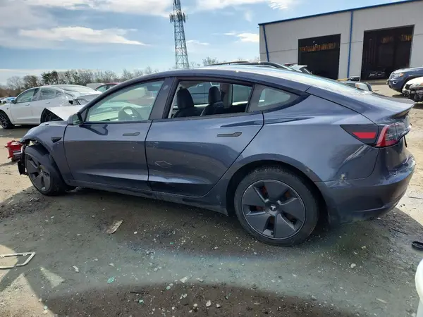 5YJ3E1EA1PF626531 2023 TESLA MODEL 3 - Image 2