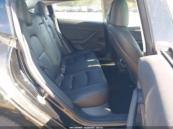 5YJ3E1EA1PF638694 2023 TESLA MODEL 3 - Image 8