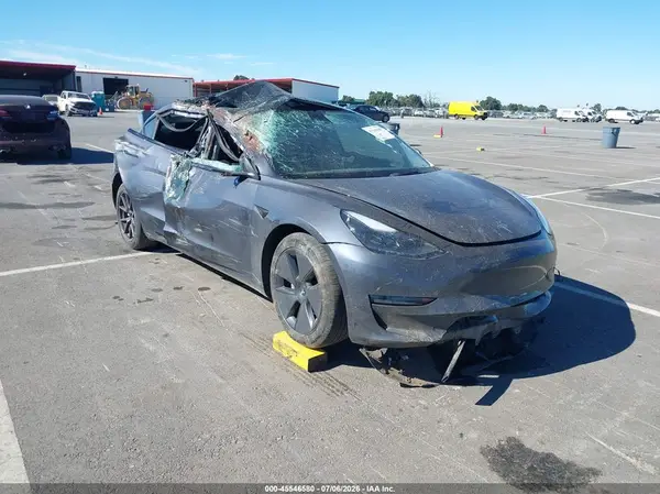 5YJ3E1EA1PF641644 2023 TESLA MODEL 3 - Image 1
