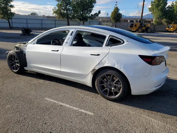 5YJ3E1EA1PF641711 2023 TESLA MODEL 3 - Image 2