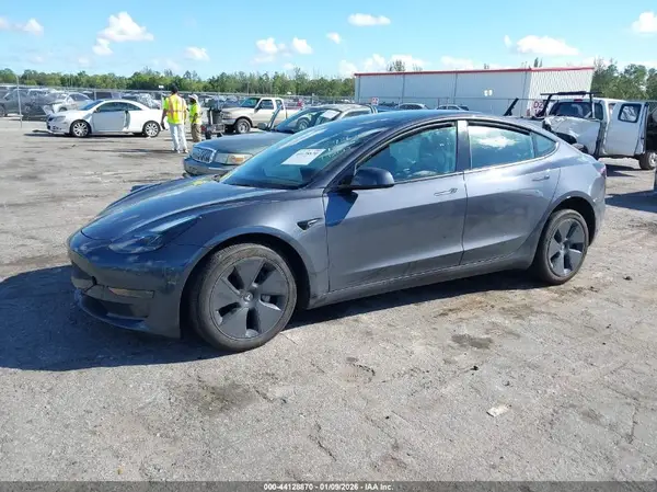 5YJ3E1EA1PF644110 2023 TESLA MODEL 3 - Image 2