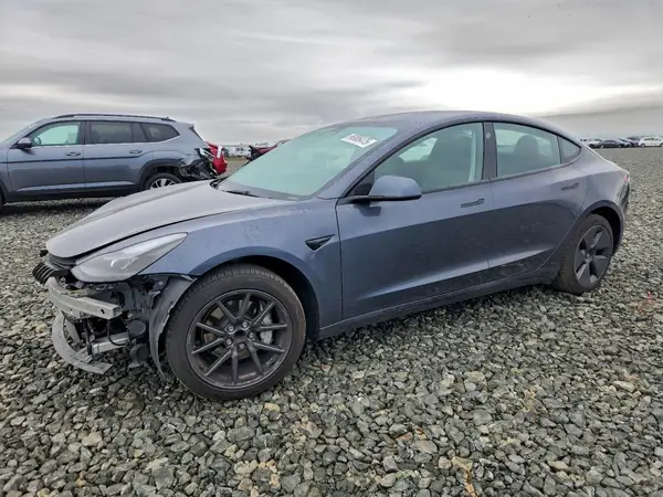 5YJ3E1EA1PF644205 2023 TESLA MODEL 3 - Image 1