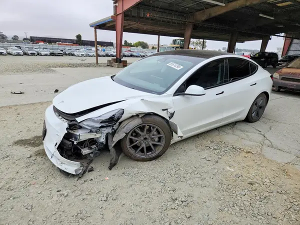 5YJ3E1EA1PF645516 2023 TESLA MODEL 3 - Image 1