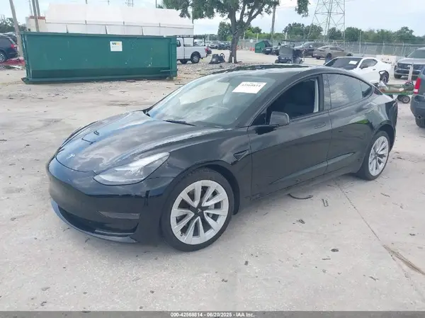 5YJ3E1EA1PF657066 2023 TESLA MODEL 3 - Image 2