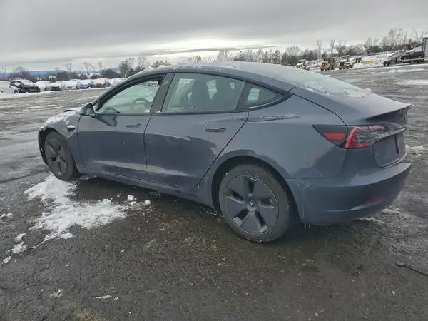 5YJ3E1EA1PF663241 2023 TESLA MODEL 3 - Image 2